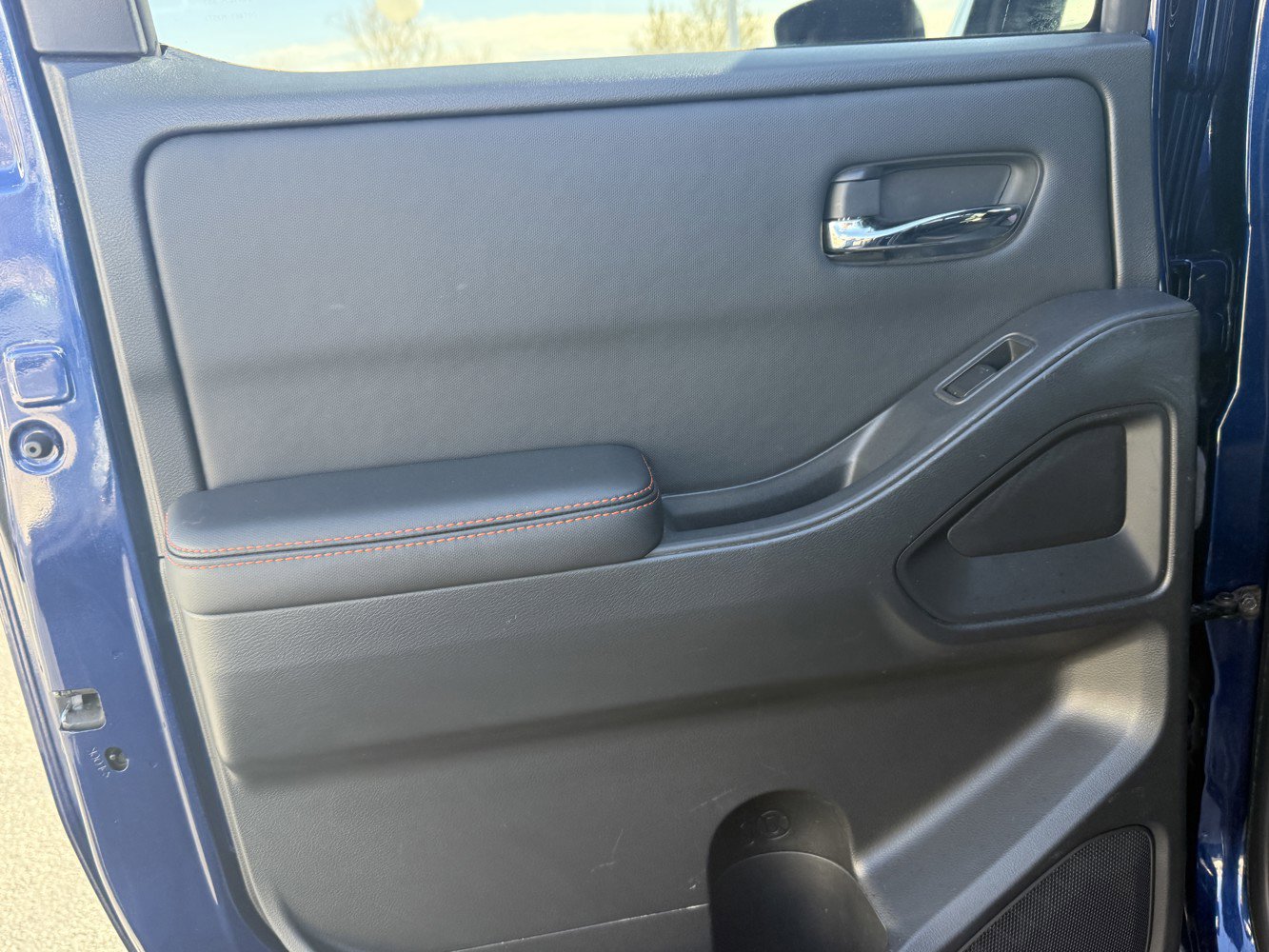 Used 2023 Nissan Frontier PRO-4X w/ Pro-4X Premium Package image 25