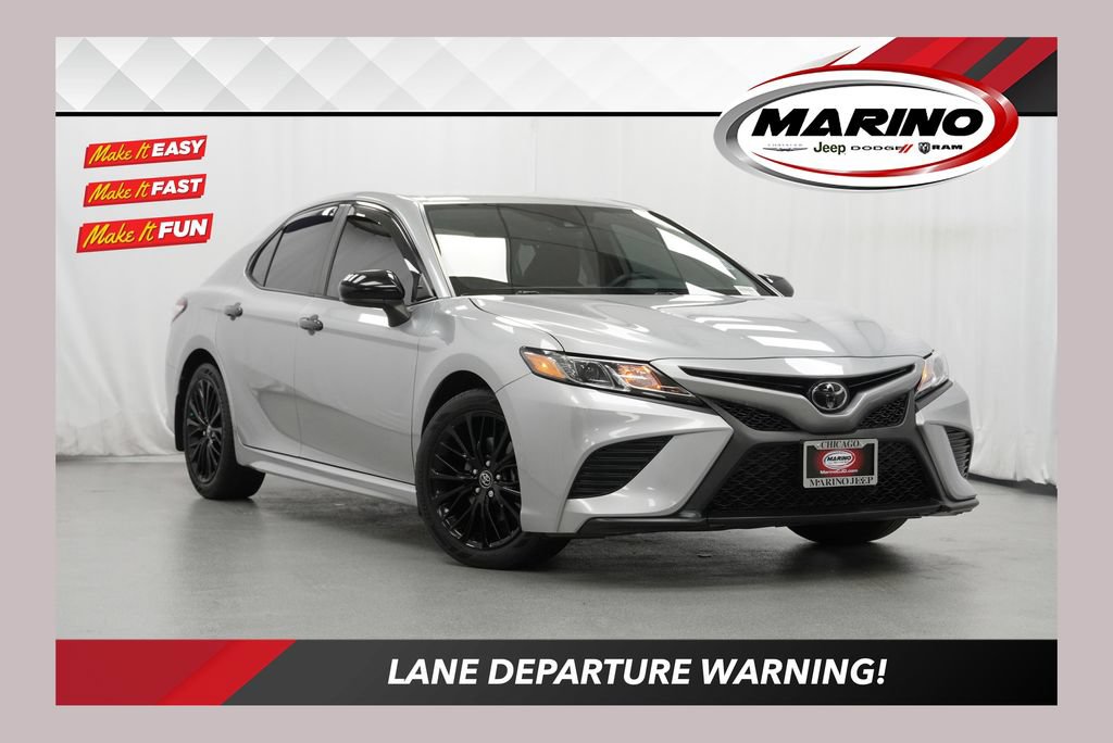Used 2020 Toyota Camry SE FWD image 1
