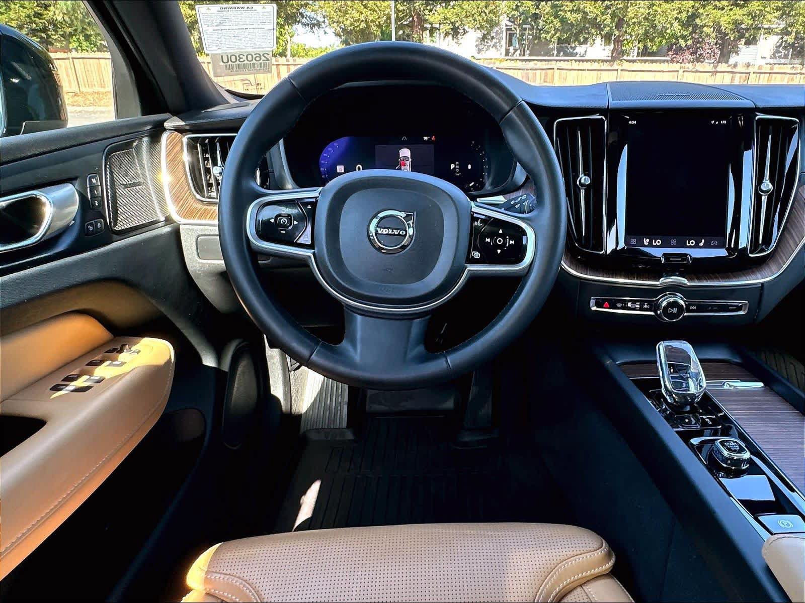 Used 2023 Volvo XC60 B6 Ultimate w/ Protection Package Premier AWD/4WD image 8