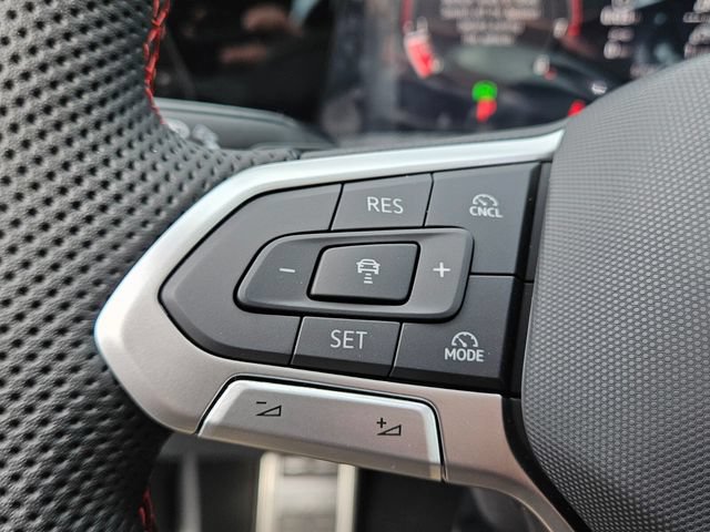 New 2026 Volkswagen GTI SE FWD image 25