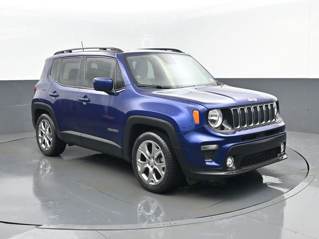 Used 2019 Jeep Renegade Latitude w/ Popular Equipment Group image 3