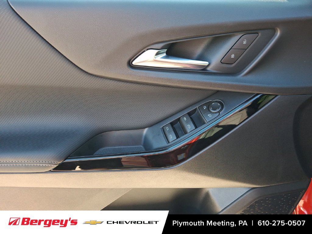 New 2026 Chevrolet Equinox LT w/ Safety and Technology Package AWD/4WD image 8