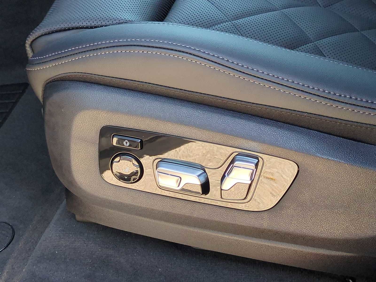 New 2026 BMW X5 xDrive40i image 17