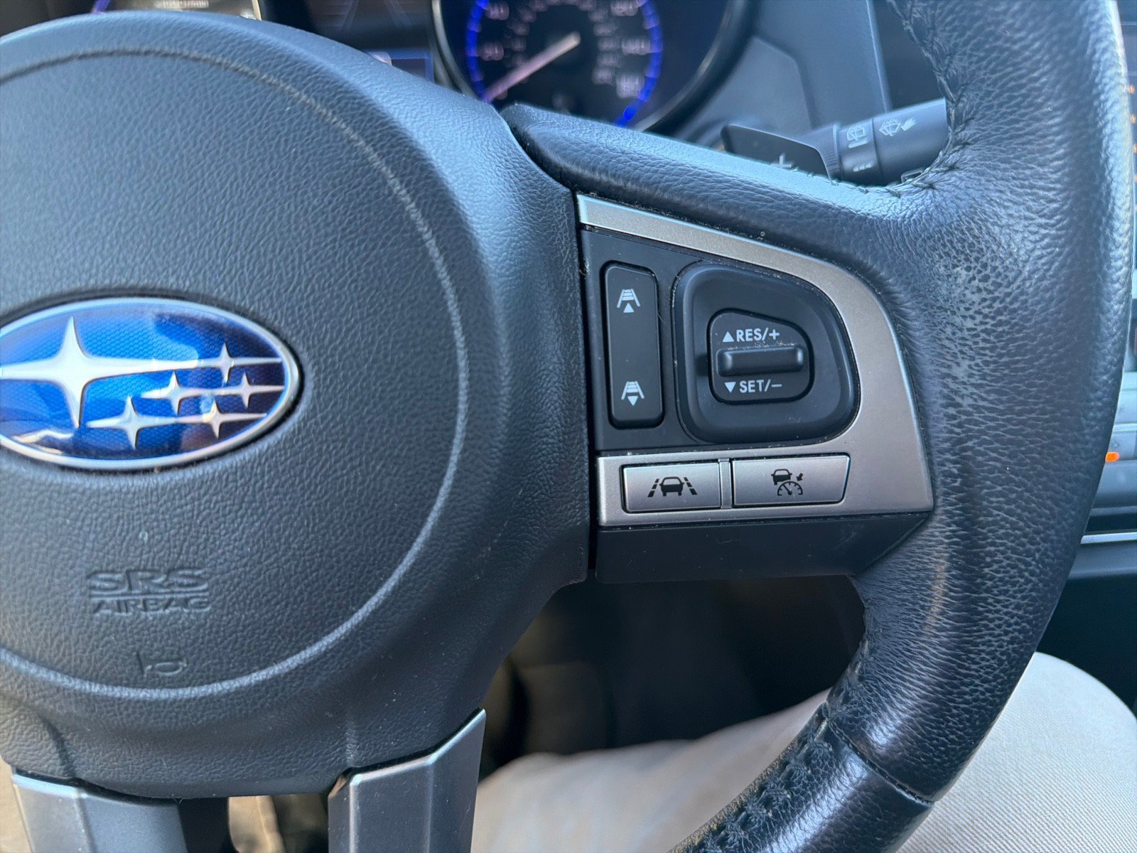 Used 2017 Subaru Outback 3.6R Limited image 17