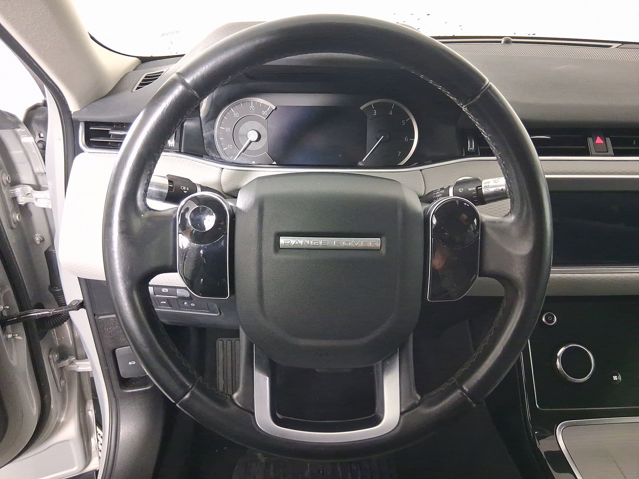 Used 2020 Land Rover Range Rover Evoque S image 16