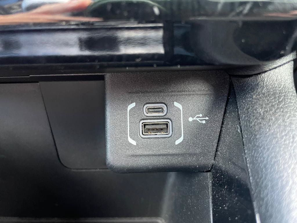 Used 2023 Jeep Compass Limited AWD/4WD image 19