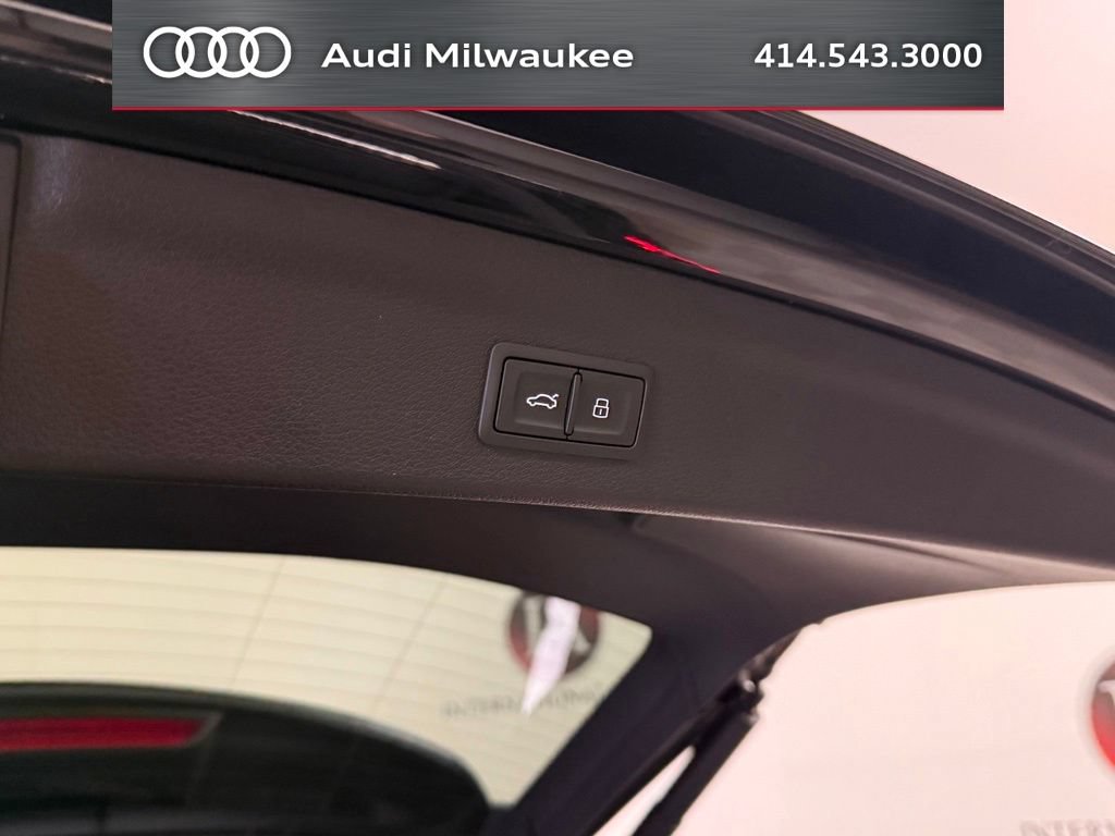 Used 2024 Audi Q3 2.0T Premium Plus AWD/4WD image 39