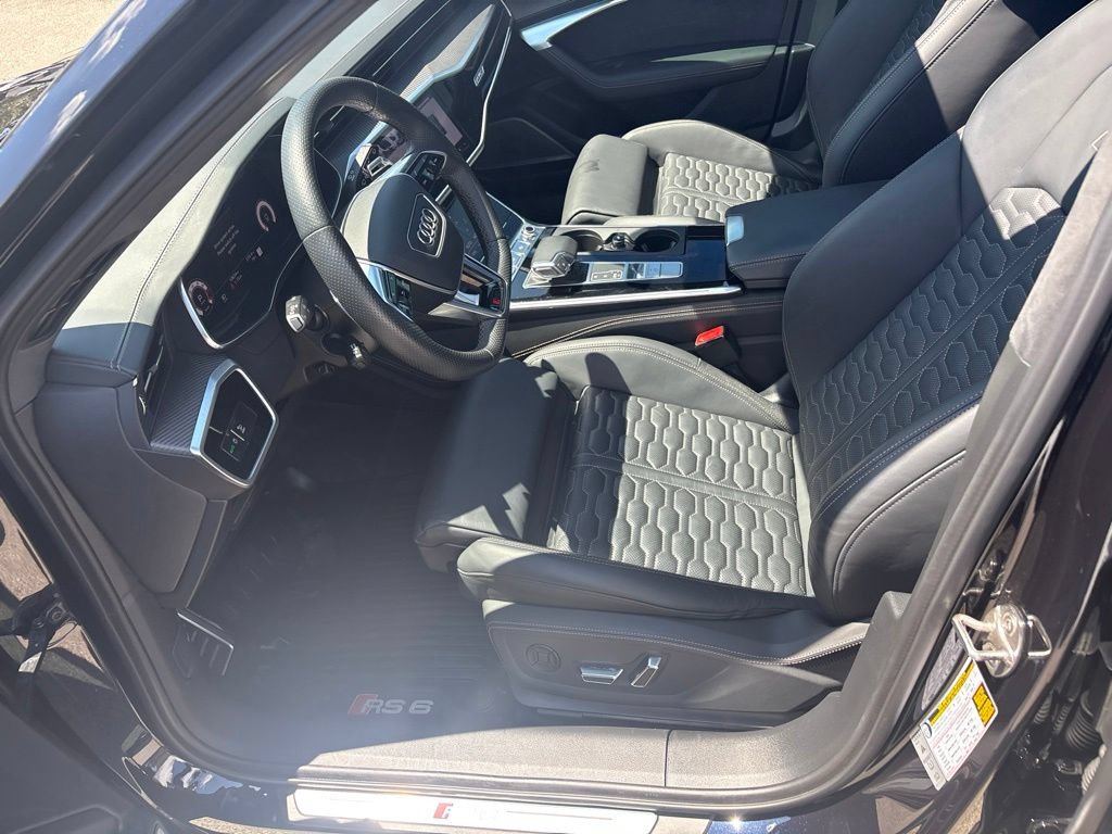 Used 2024 Audi RS 6 performance AWD/4WD image 16