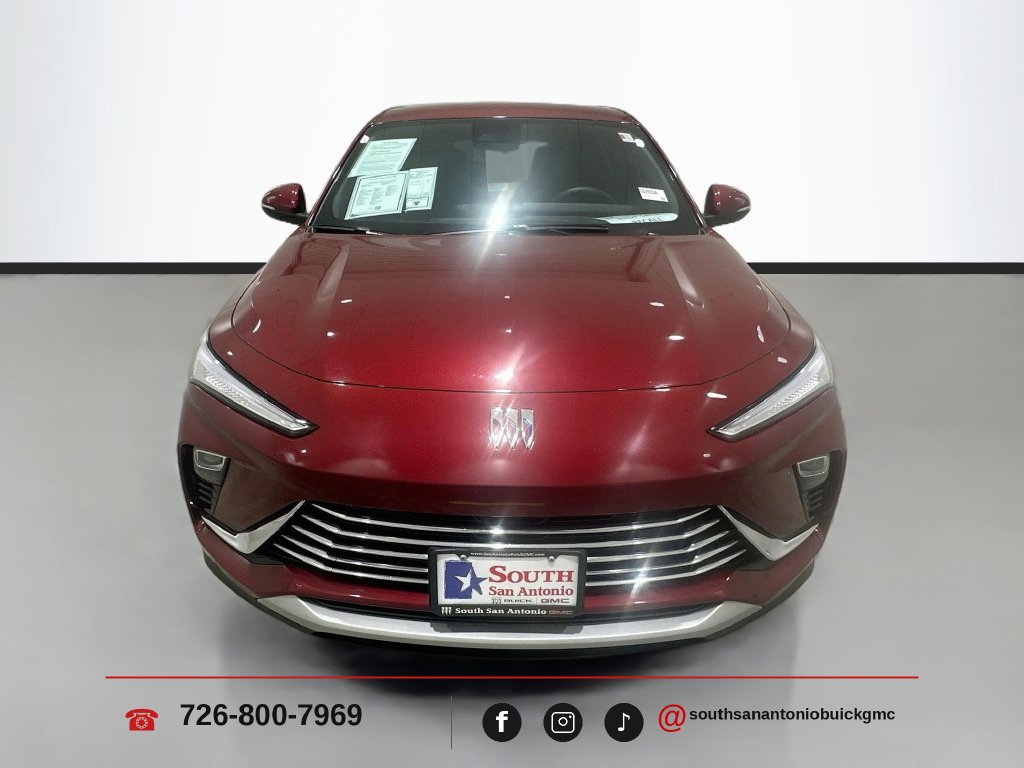 Used 2025 Buick Envista Preferred w/ Convenience II Package FWD image 2
