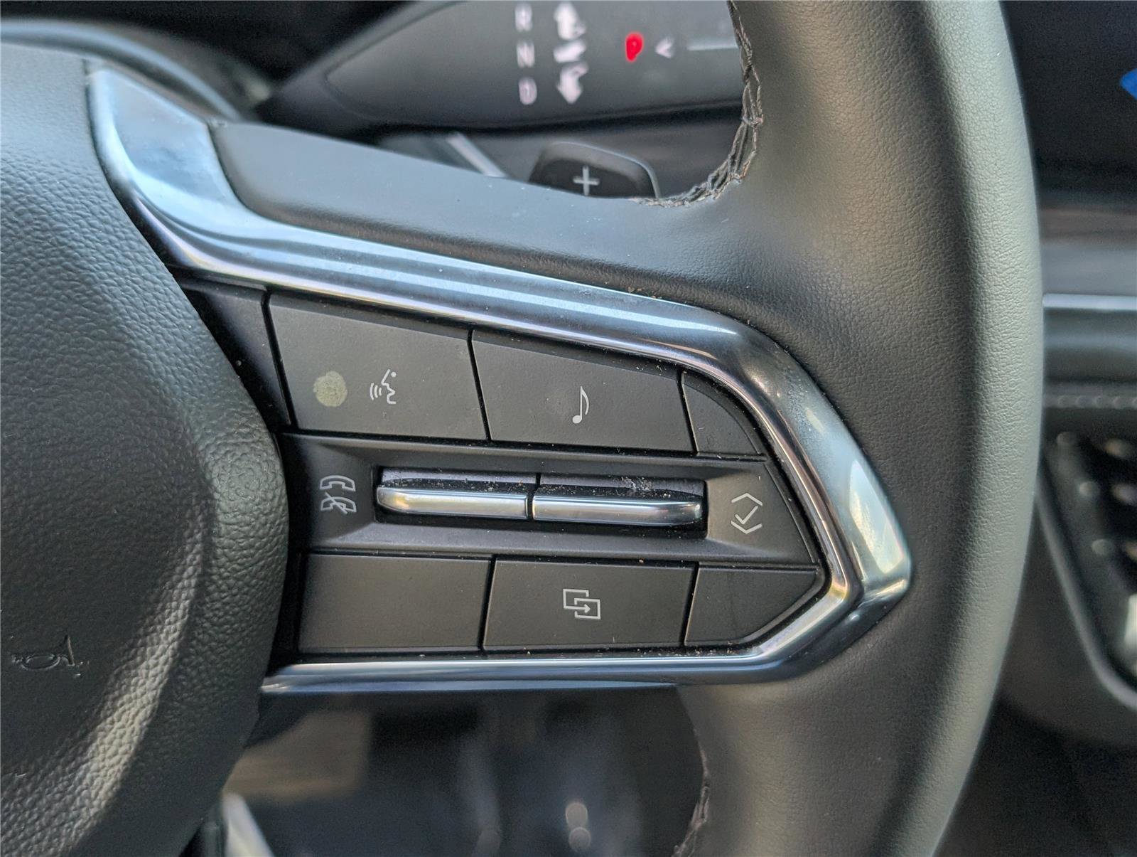 Used 2025 Chevrolet Suburban Z71 AWD/4WD image 25