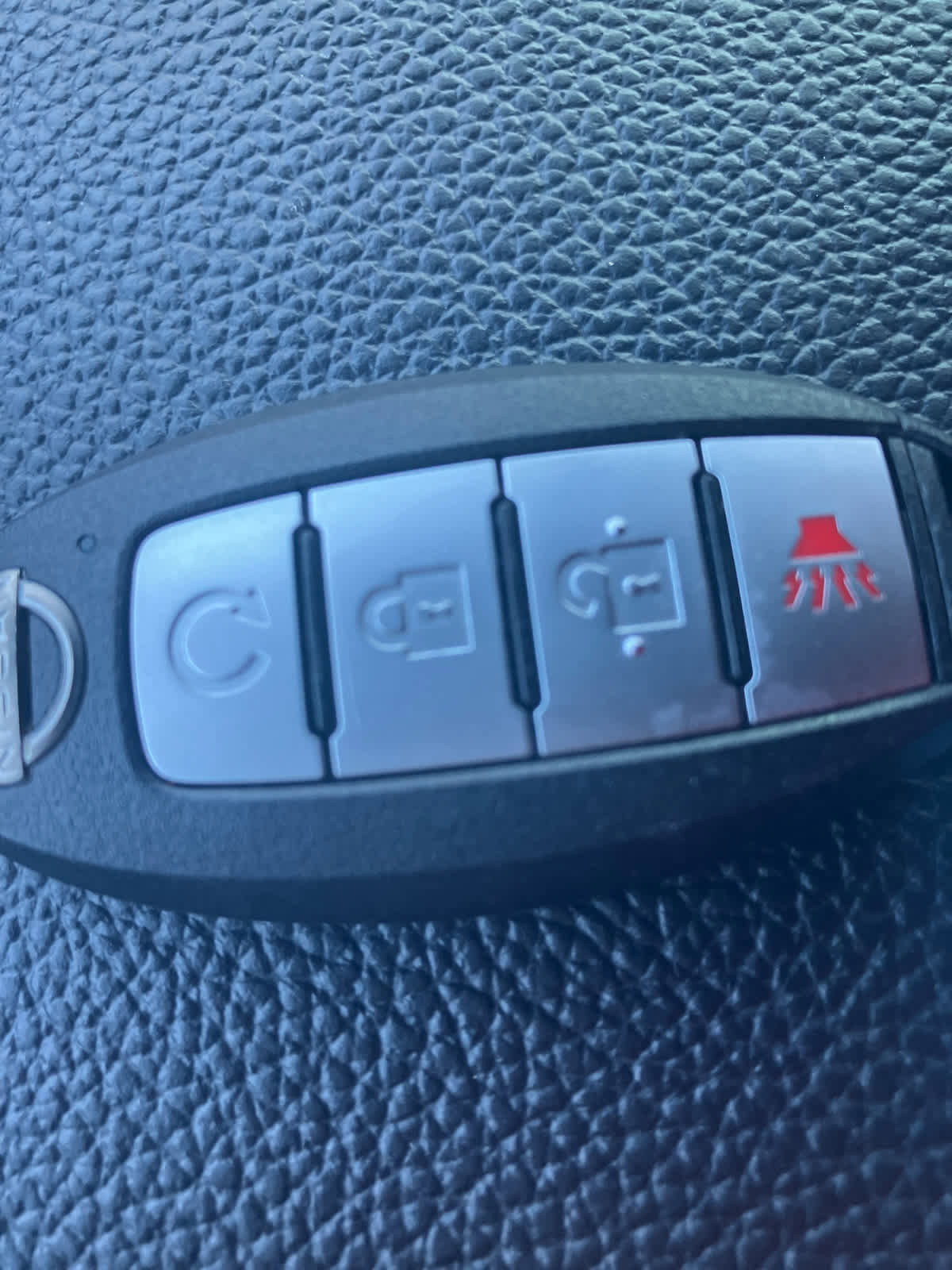 Used 2024 Nissan Titan PRO-4X w/ Pro-4x Convenience Package image 37