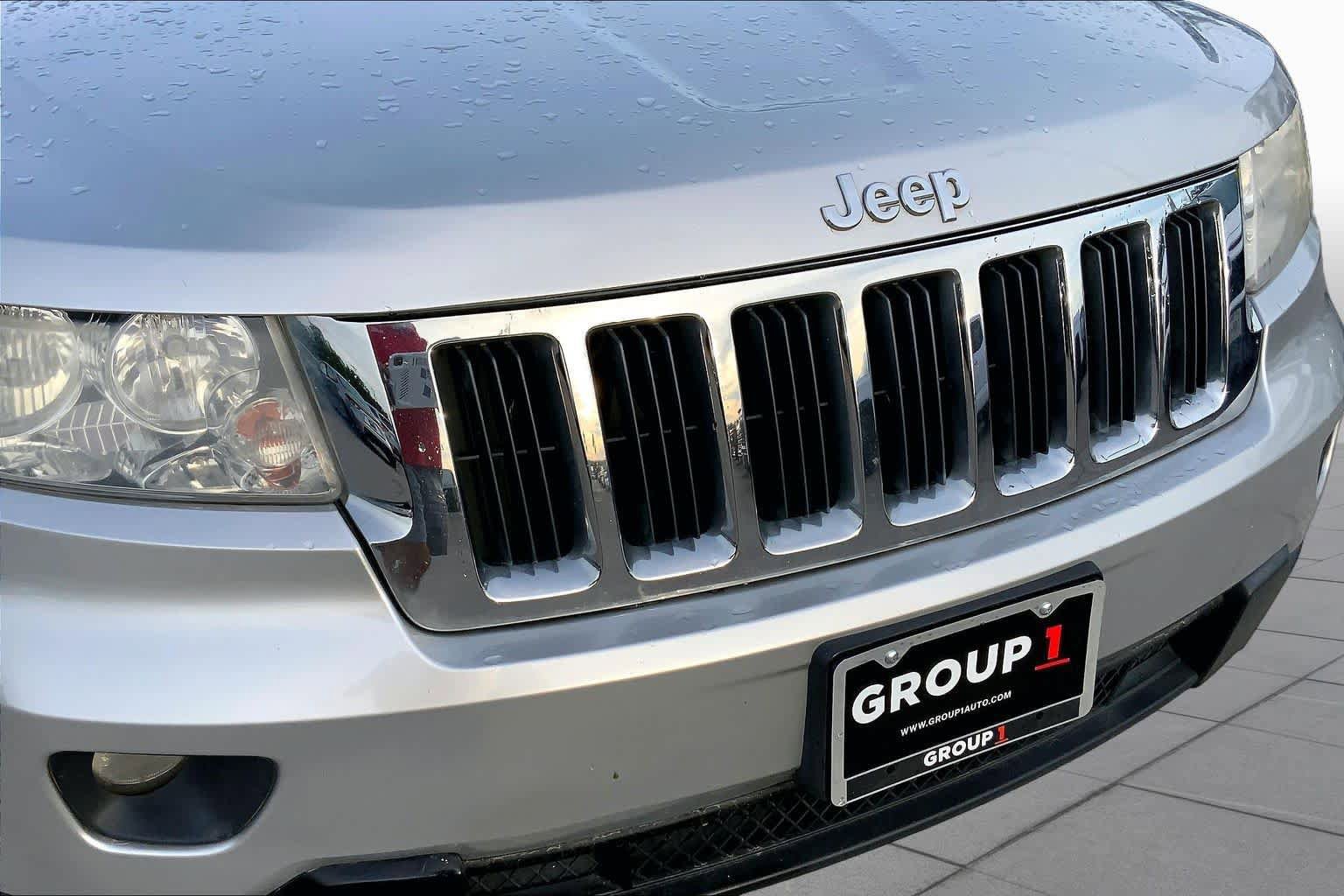 Used 2012 Jeep Grand Cherokee Laredo AWD/4WD image 26