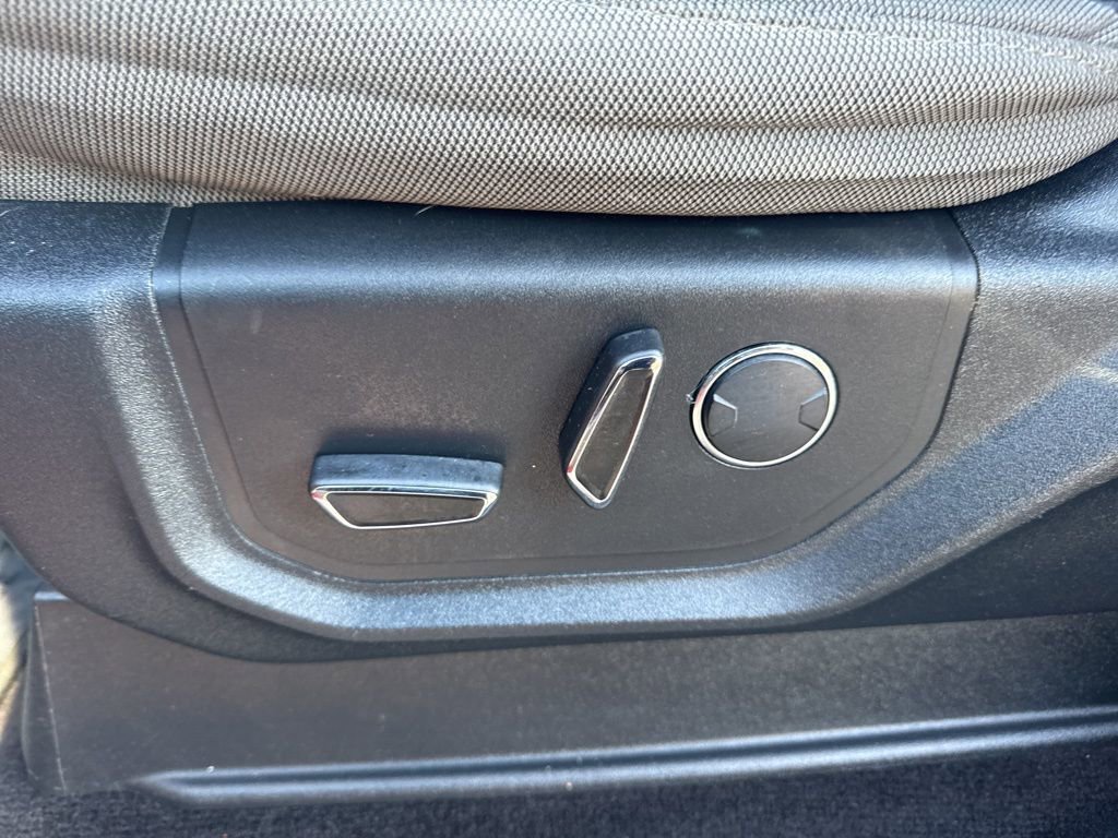 Used 2017 Ford F150 XLT w/ Equipment Group 302A Luxury image 16