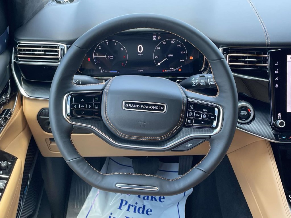 New 2026 Jeep Grand Wagoneer L Summit AWD/4WD image 25