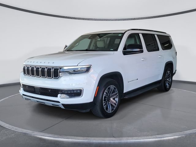 Certified 2023 Jeep Wagoneer L Series II AWD/4WD image 4