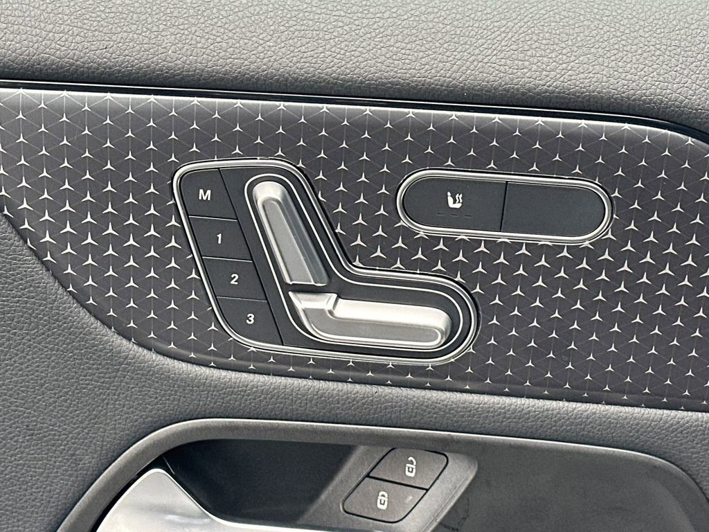 Certified 2026 Mercedes-Benz GLA 250 4MATIC image 11