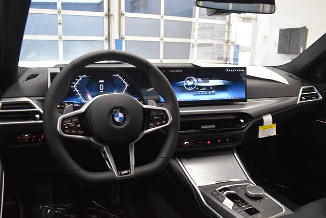 New 2026 BMW 330i xDrive Sedan w/ M Sport Package AWD/4WD image 23
