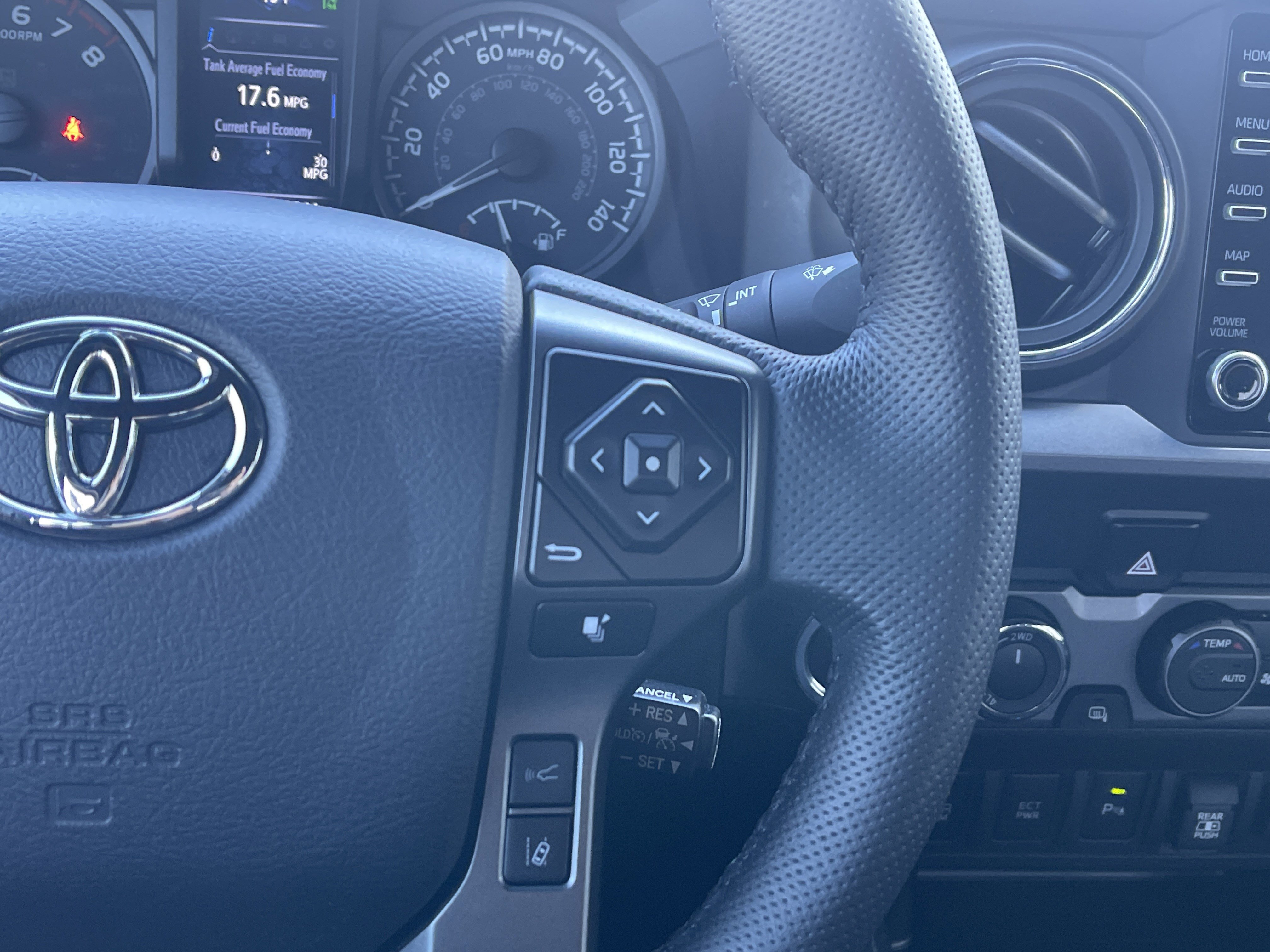 Used 2023 Toyota Tacoma TRD Off-Road w/ Advanced Technology Package image 19