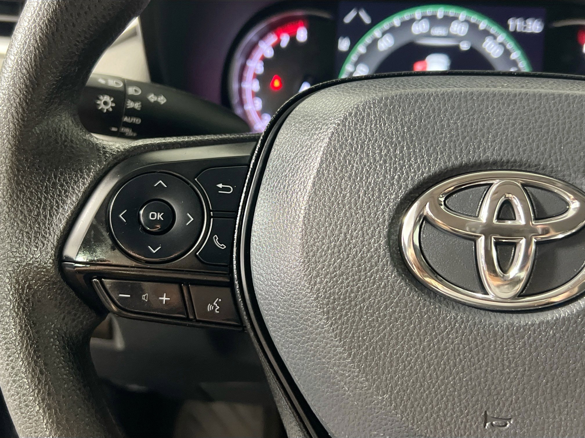 Used 2024 Toyota RAV4 XLE image 18