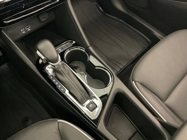 Used 2024 Buick Encore GX Avenir w/ Avenir Technology Package AWD/4WD image 14