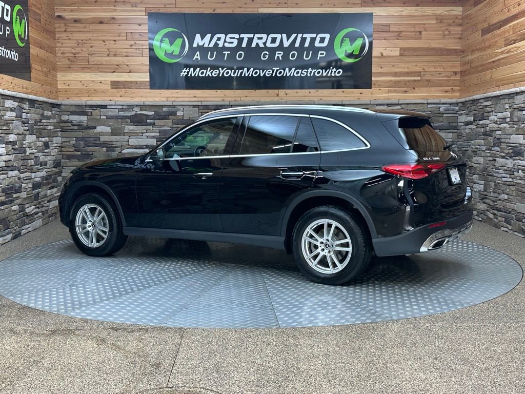 Used 2023 Mercedes-Benz GLC 300 4MATIC image 7