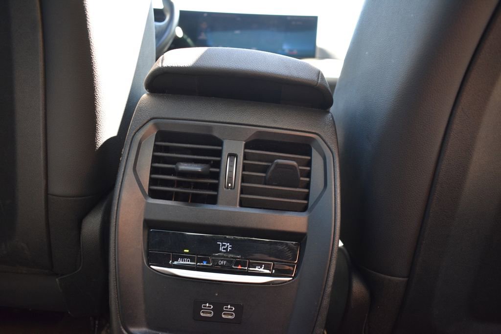 Used 2024 BMW 330e RWD image 31