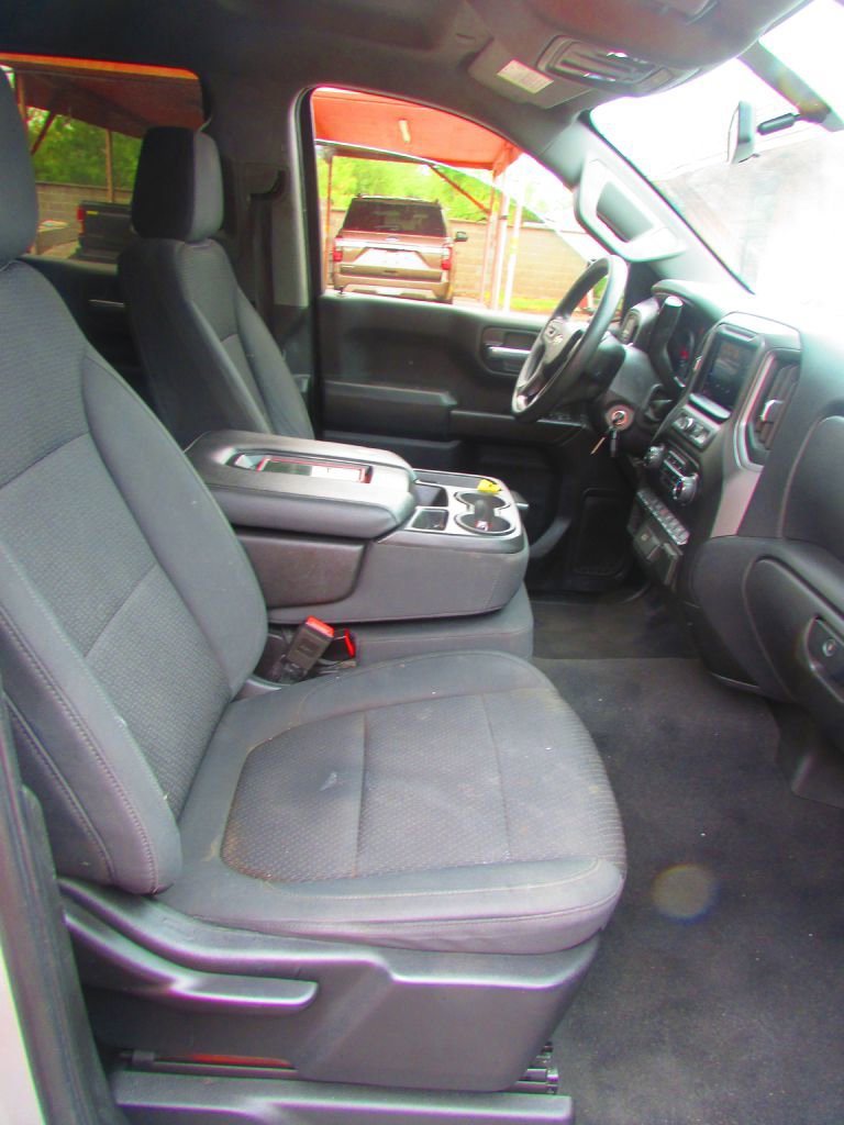 Used 2020 Chevrolet Silverado 1500 Custom w/ Custom Value Package image 19
