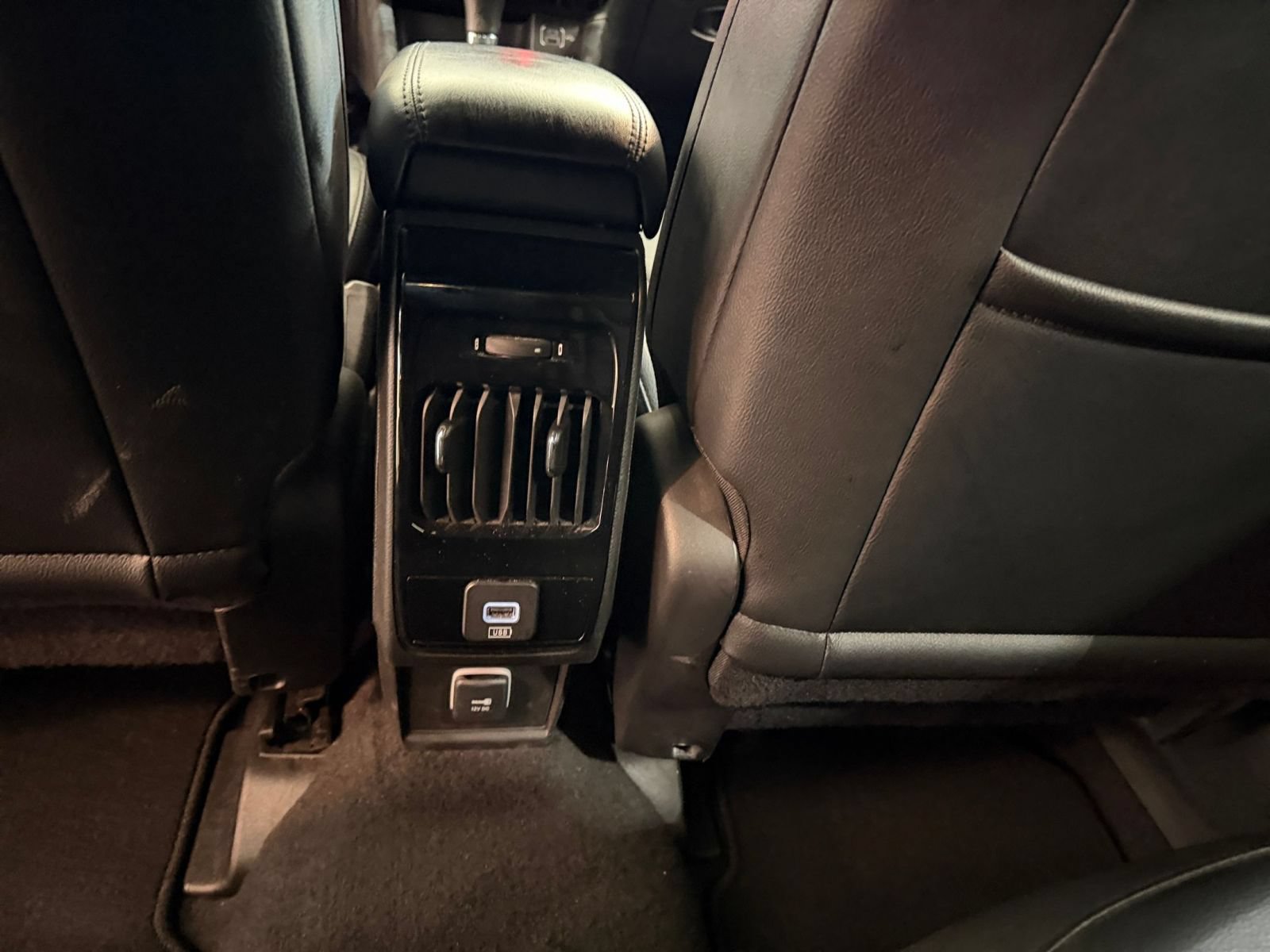 Used 2025 Jeep Compass Limited AWD/4WD image 22