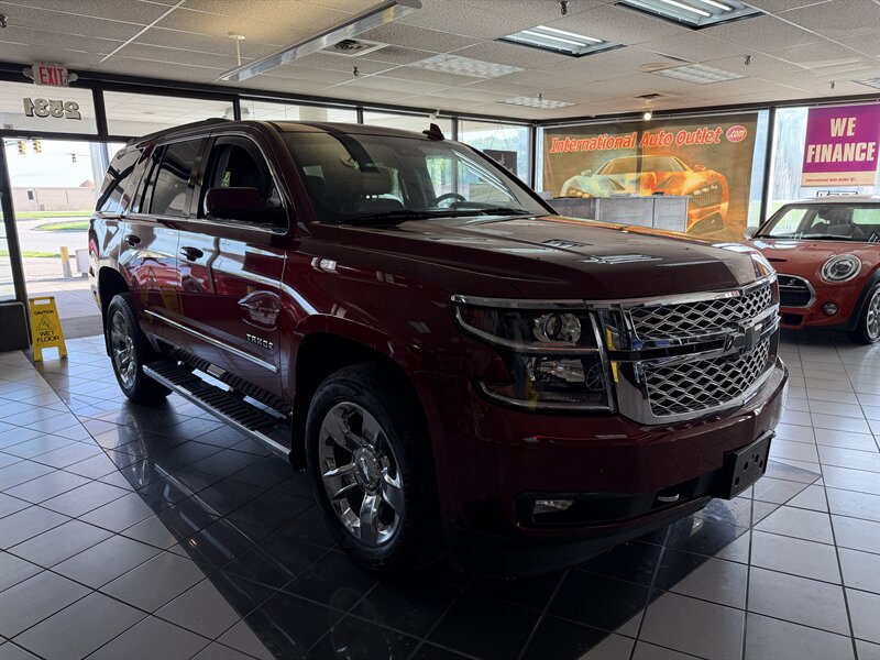 Used 2019 Chevrolet Tahoe LT w/ LT Signature Package AWD/4WD image 4