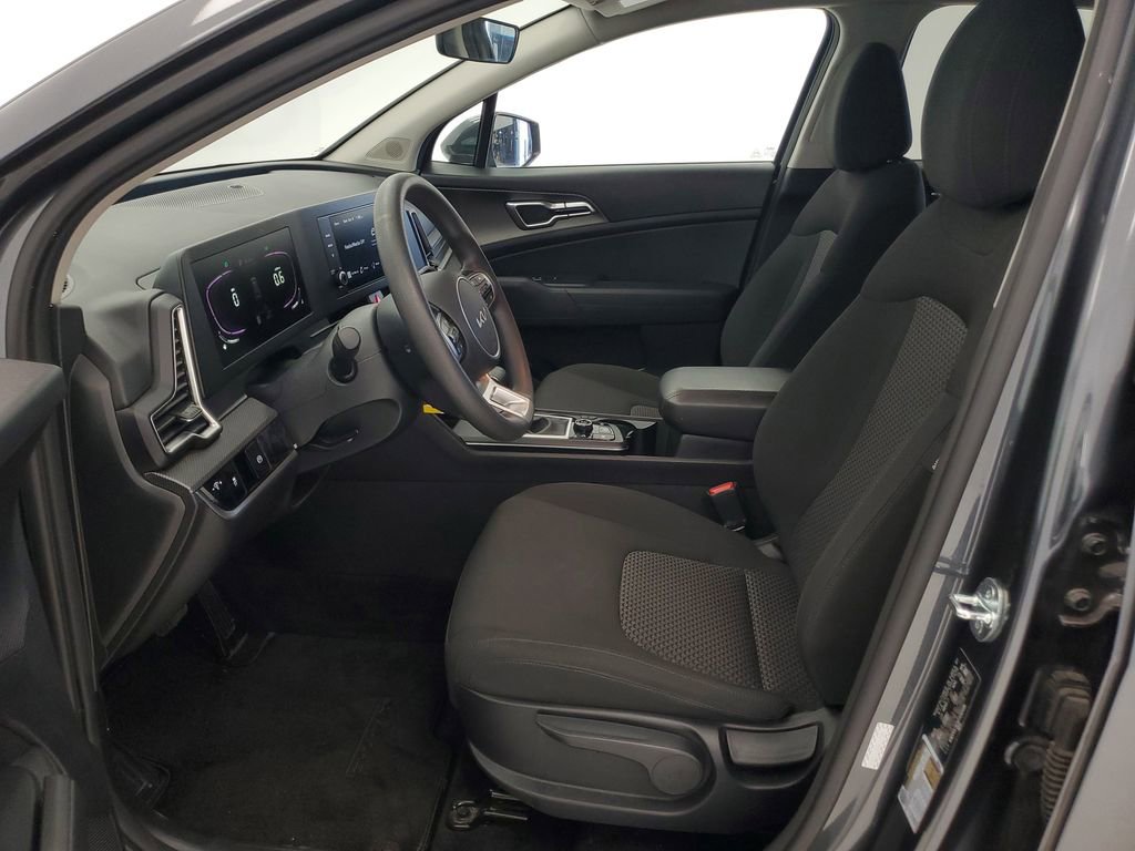 Used 2023 Kia Sportage LX image 13