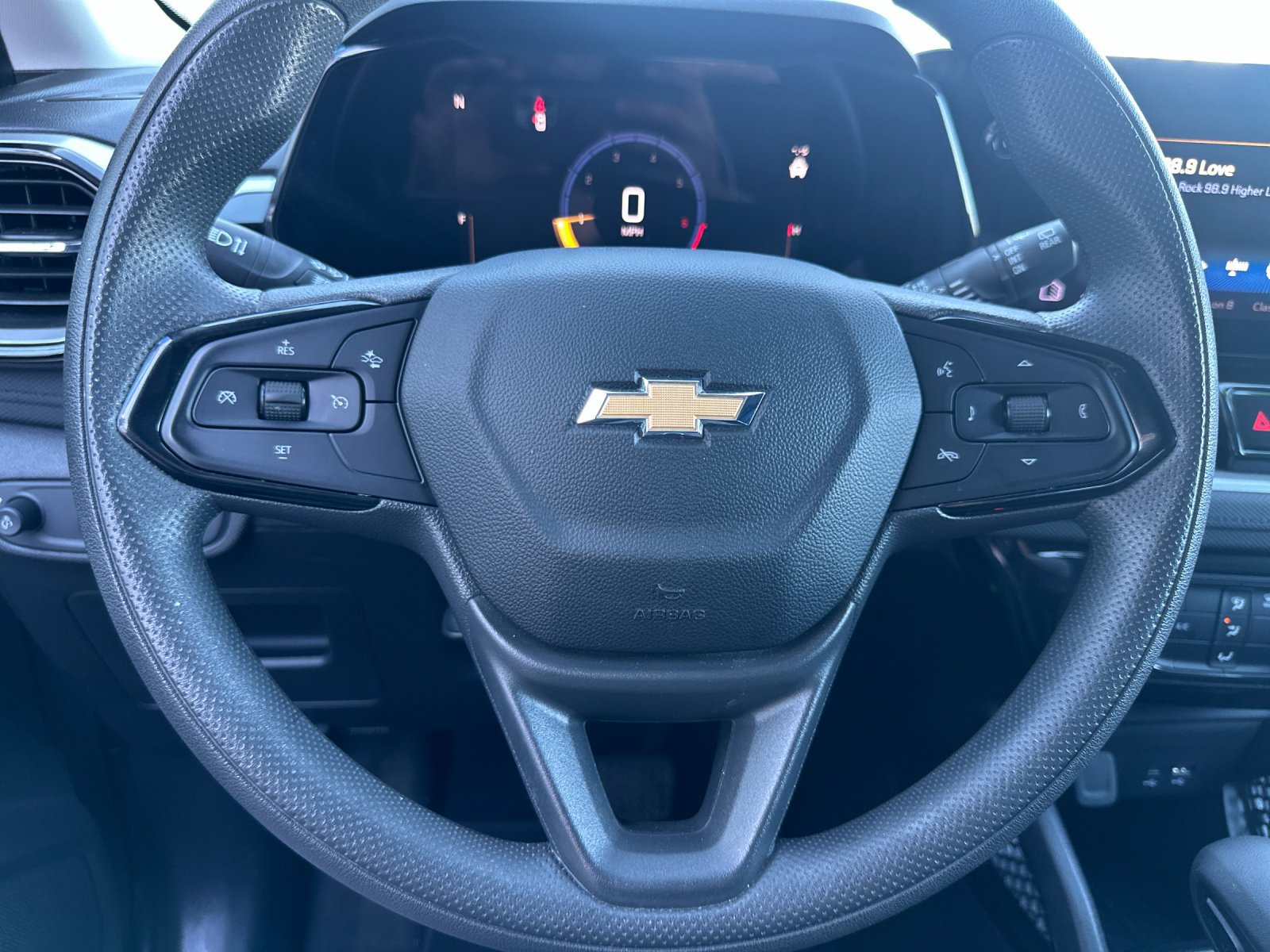 Used 2025 Chevrolet TrailBlazer LT FWD image 23