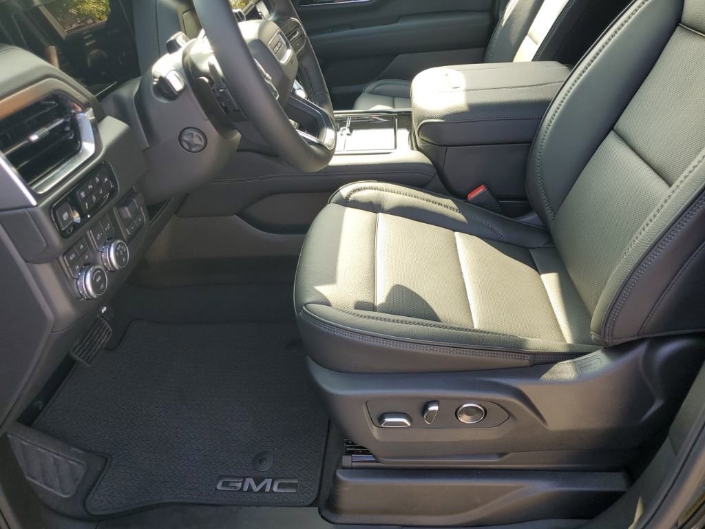 New 2026 GMC Yukon Denali w/ Denali Reserve Package image 35