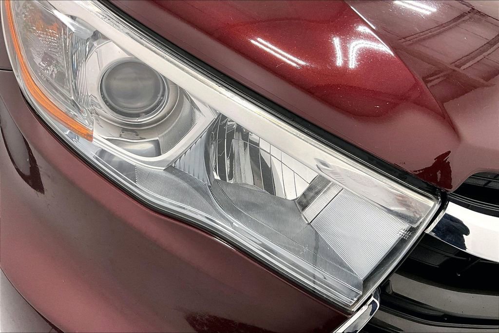 Used 2015 Toyota Highlander XLE image 40