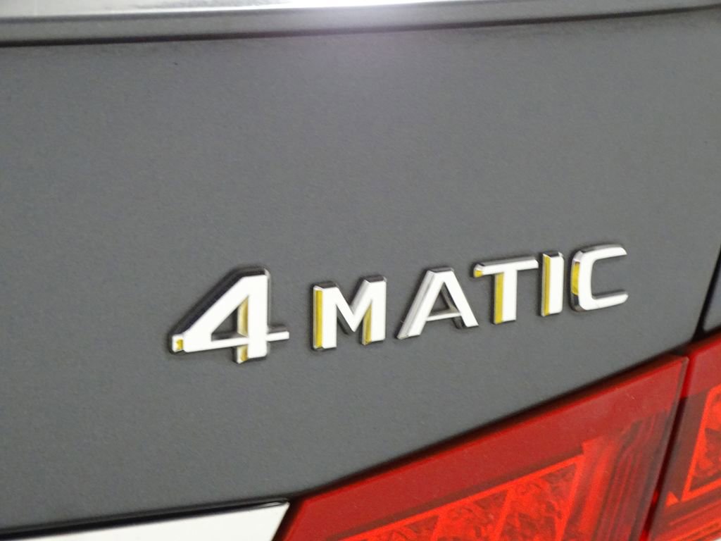 Used 2013 Mercedes-Benz E 350 4MATIC Sedan image 35