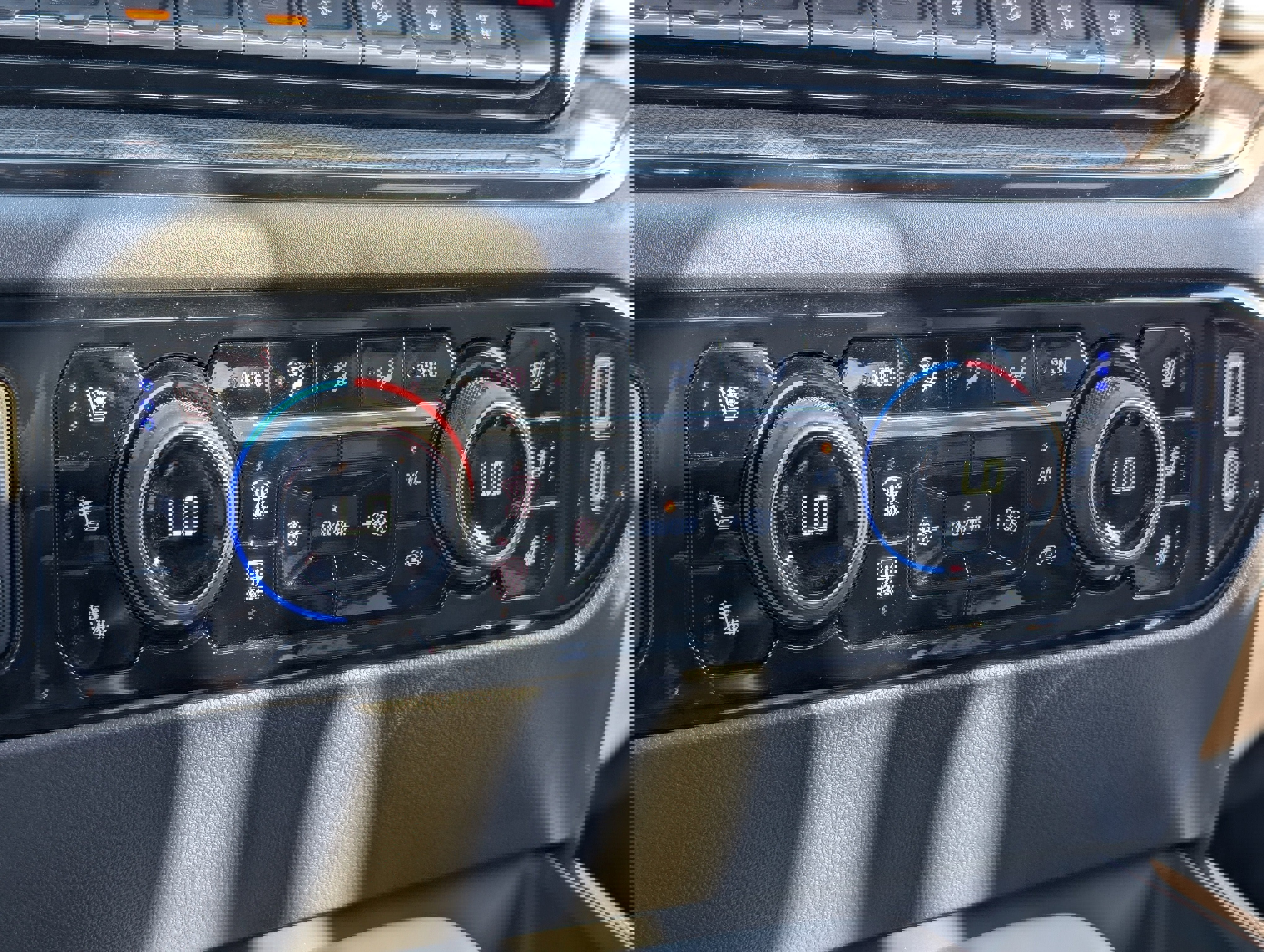 New 2025 Chevrolet Silverado 1500 ZR2 image 21