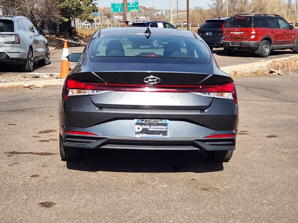 Used 2023 Hyundai Elantra SEL w/ Convenience Package image 25