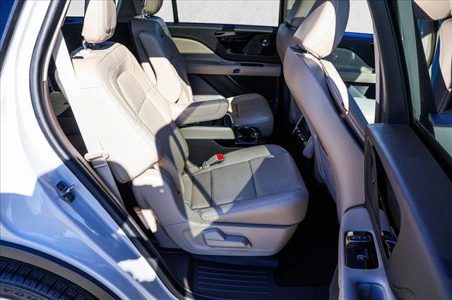 Used 2023 Lincoln Aviator Reserve w/ Equipment Group 201A AWD/4WD image 26