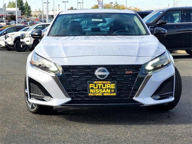 New 2025 Nissan Altima 2.5 SR image 2