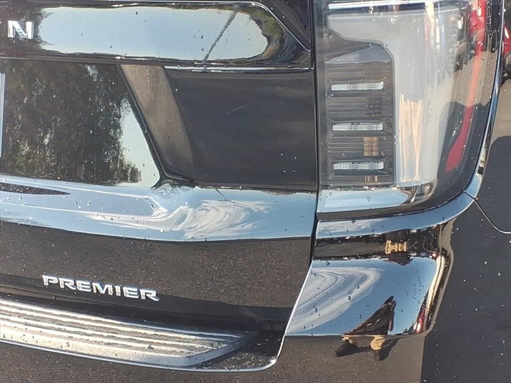 New 2026 Chevrolet Suburban Premier w/ Sun And Tow Package AWD/4WD image 8