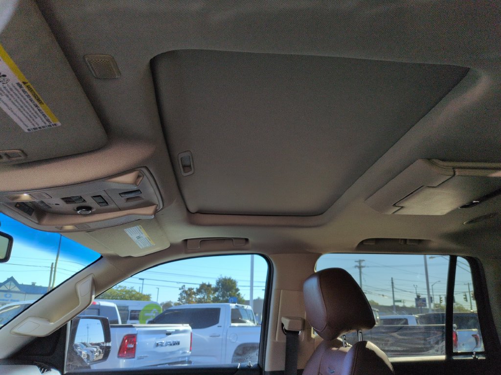 Used 2016 Cadillac Escalade Premium AWD/4WD image 22