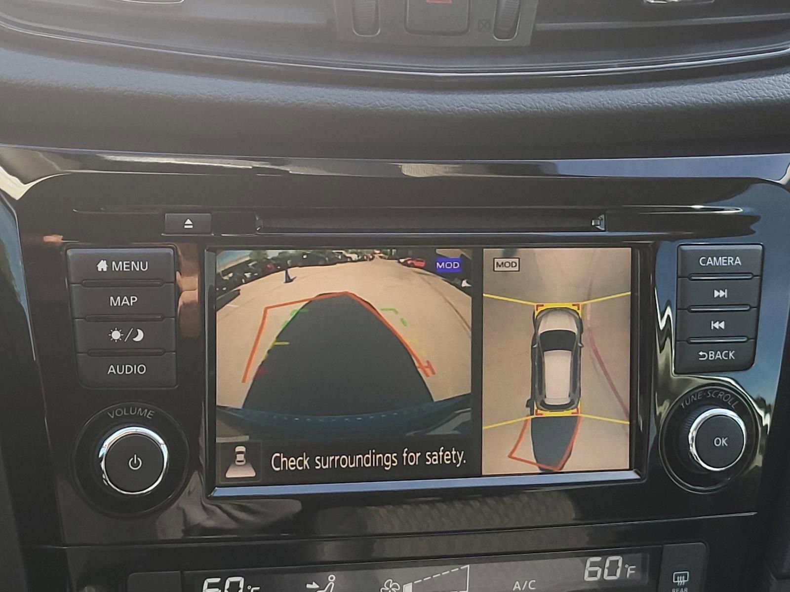 Used 2018 Nissan Rogue SV w/ Premium Package image 25