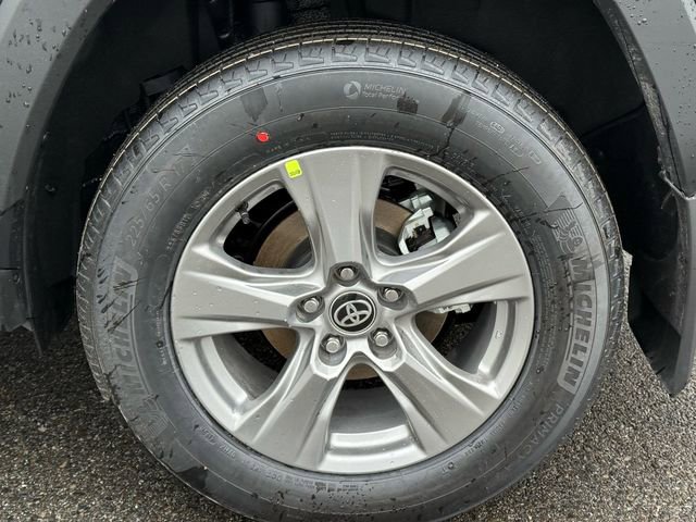 New 2025 Toyota RAV4 XLE image 11