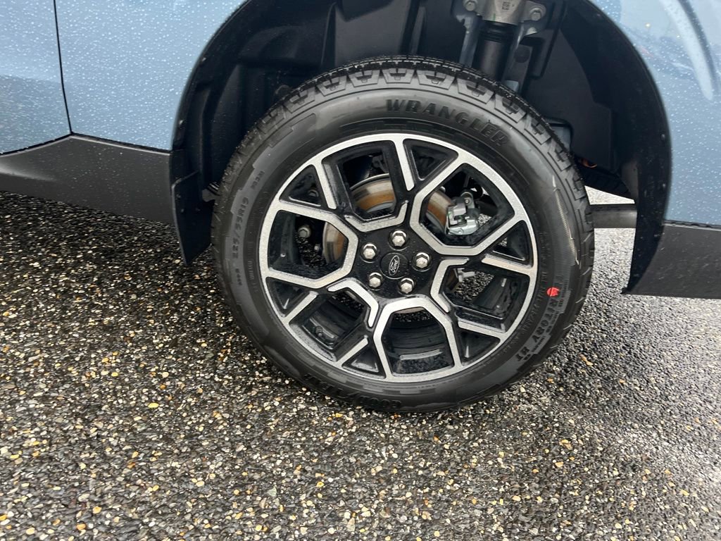 New 2026 Ford Maverick Lariat w/ 4K Tow Package image 25