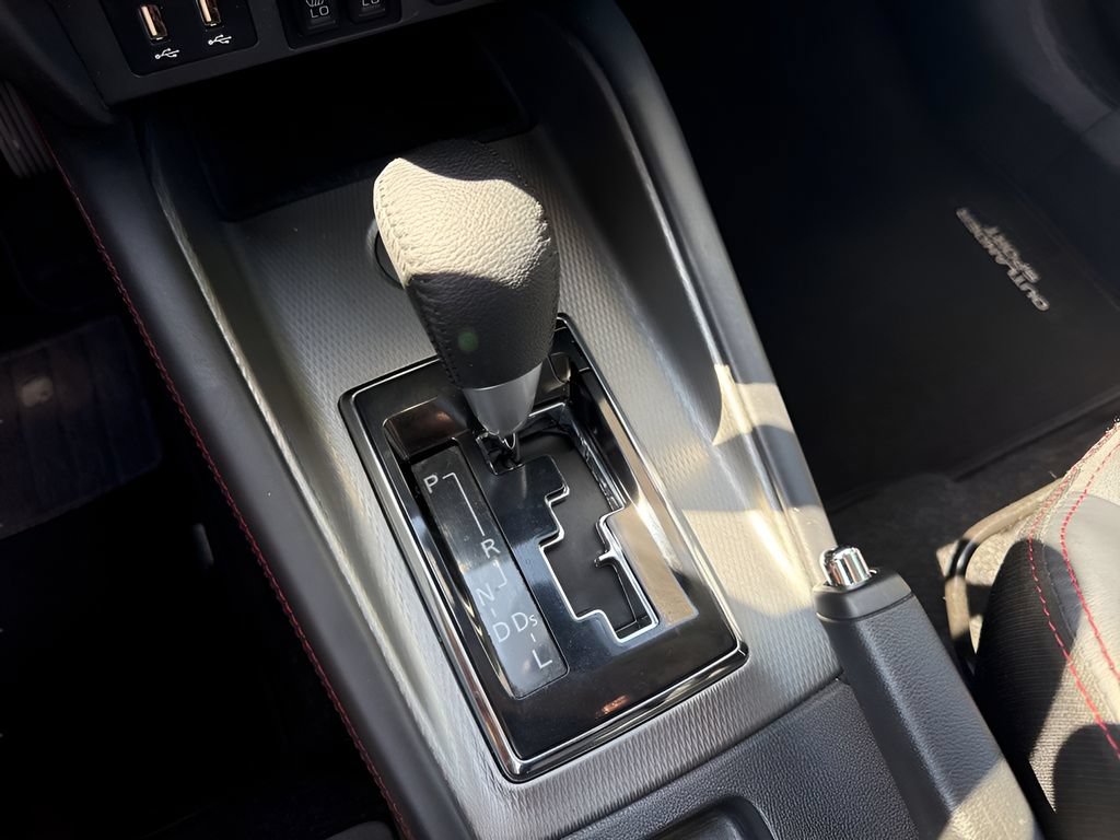 Used 2022 Mitsubishi Outlander Sport SE FWD image 21