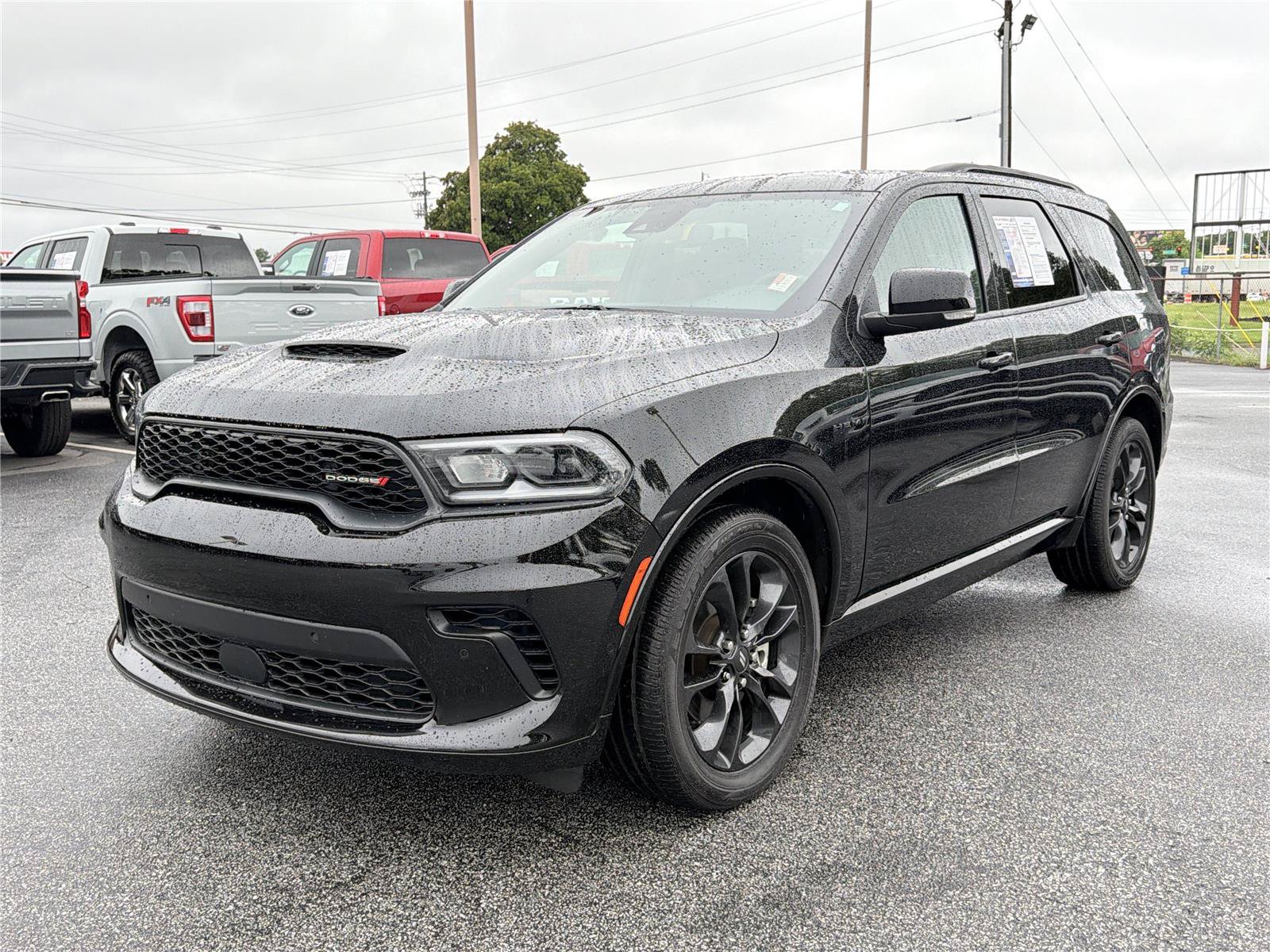 Used 2024 Dodge Durango R/T AWD/4WD image 2