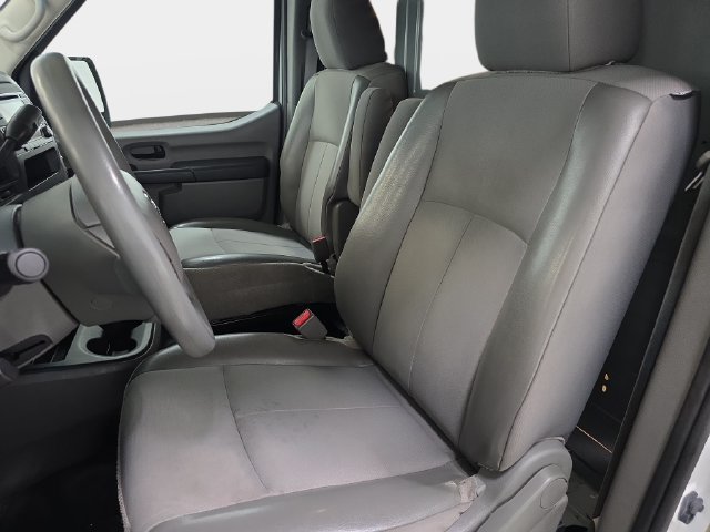 Used 2018 Nissan NV 2500 S w/ Rear Door Glass Package RWD image 10