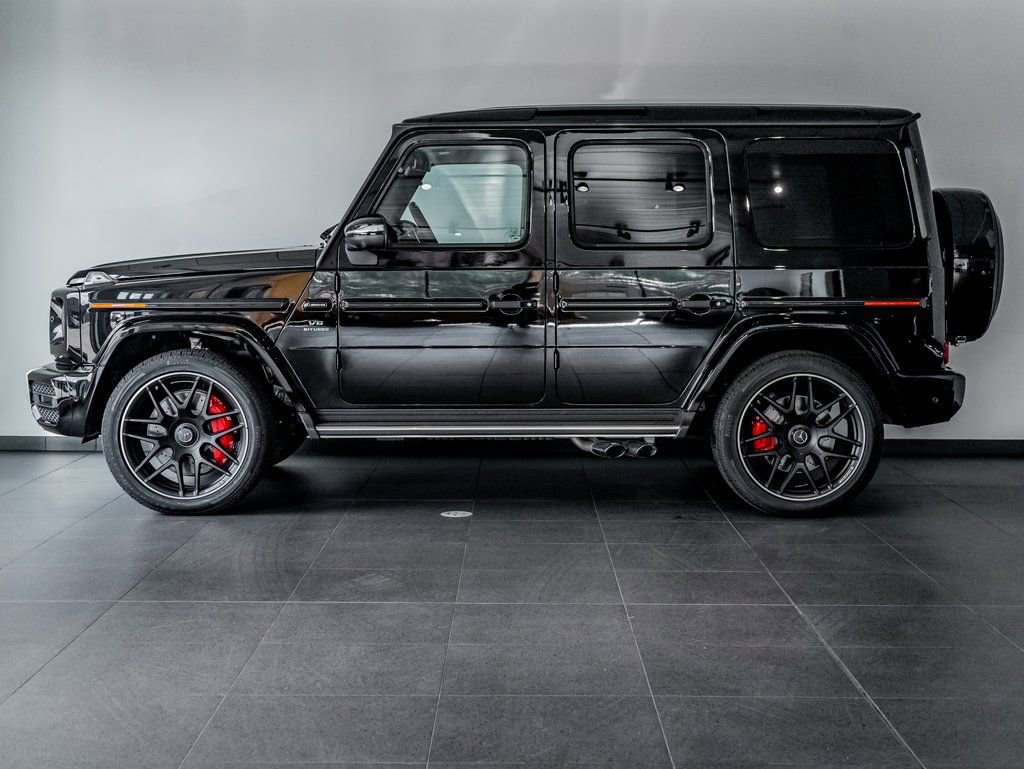Used 2024 Mercedes-Benz G 63 AMG 4MATIC image 2