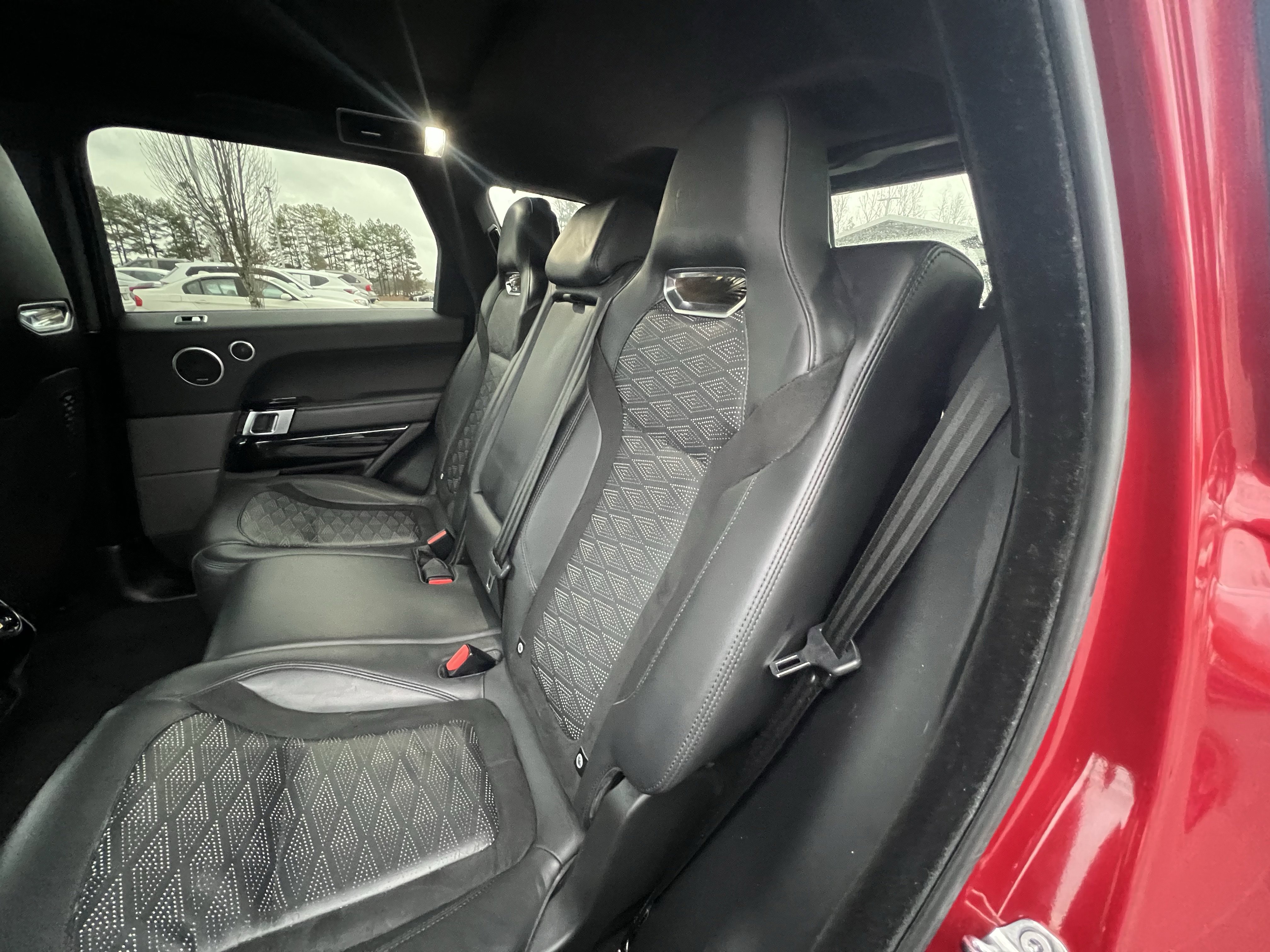 Used 2020 Land Rover Range Rover Sport SVR image 33