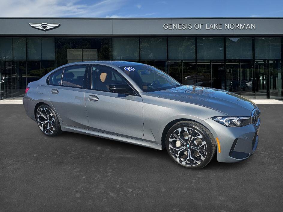 Used 2025 BMW 330i Sedan w/ M Sport Package image 2
