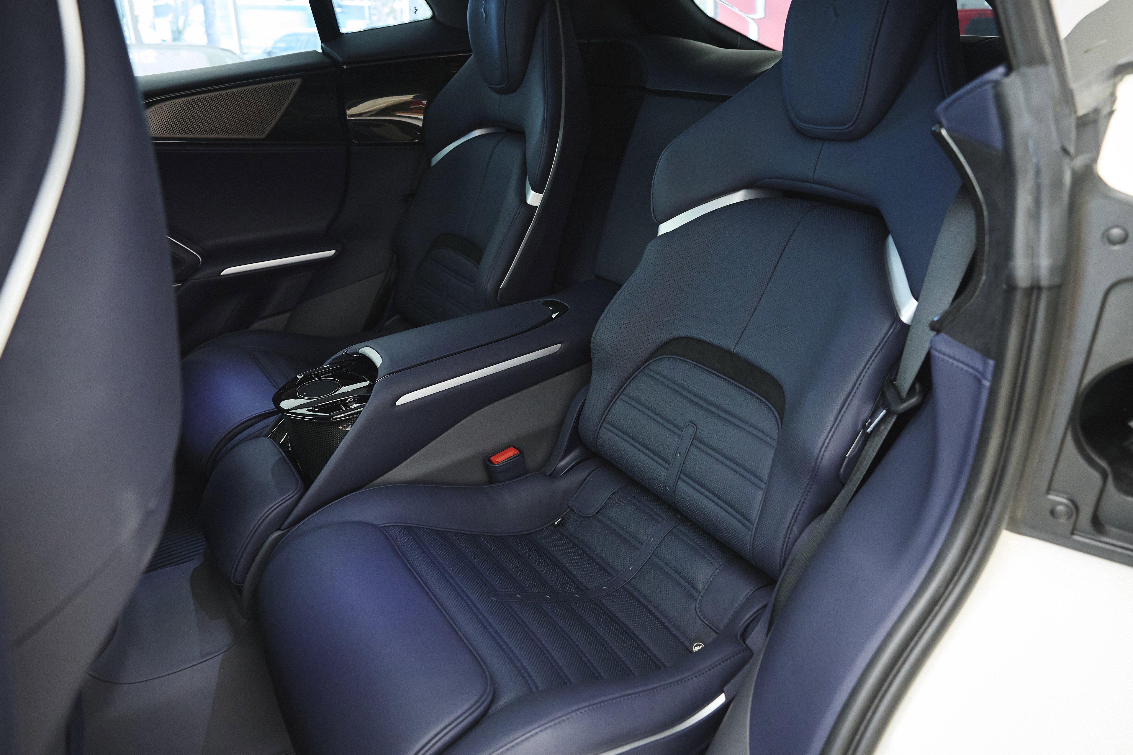 Used 2023 Ferrari Purosangue AWD/4WD image 45